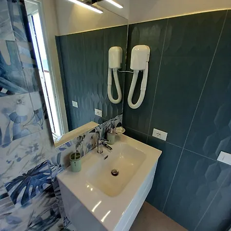 Holidays 4* Чефалу