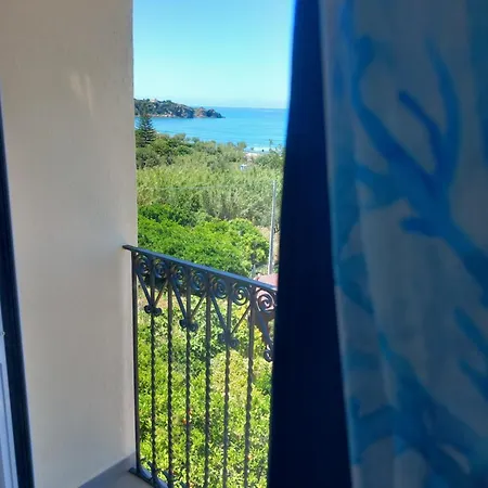 Гостевой дом Holidays 4*